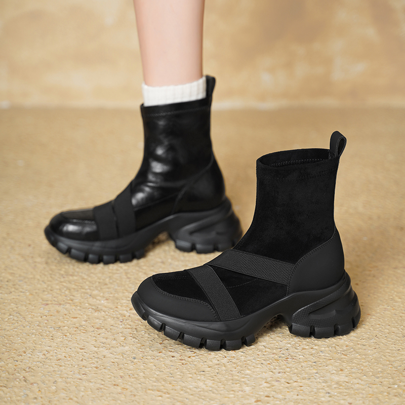 Stivaletti da Donna in Camosci - Toe Sock Split recensione e prezzo